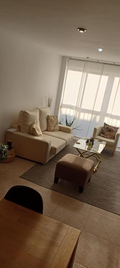 Apartamento Entero De Tres Habitaciones, Cerca De La Playa! Acogedor, Luminoso Y Tranquilo Malgrat de Mar Bagian luar foto
