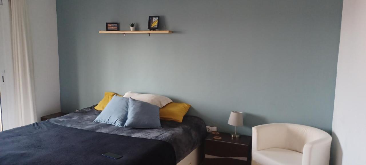 Apartamento Entero De Tres Habitaciones, Cerca De La Playa! Acogedor, Luminoso Y Tranquilo Malgrat de Mar Bagian luar foto